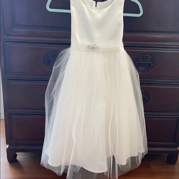 Gorgeous cream satin tulle skirt dress - Picture 1 of 5